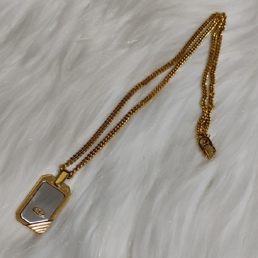 SALE! Authentic Dior 3D CD Initial Gold/Silver Pendant Necklace - Picture 6 of 12